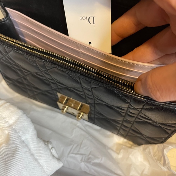 Christian Dior - Picture 5 of 7